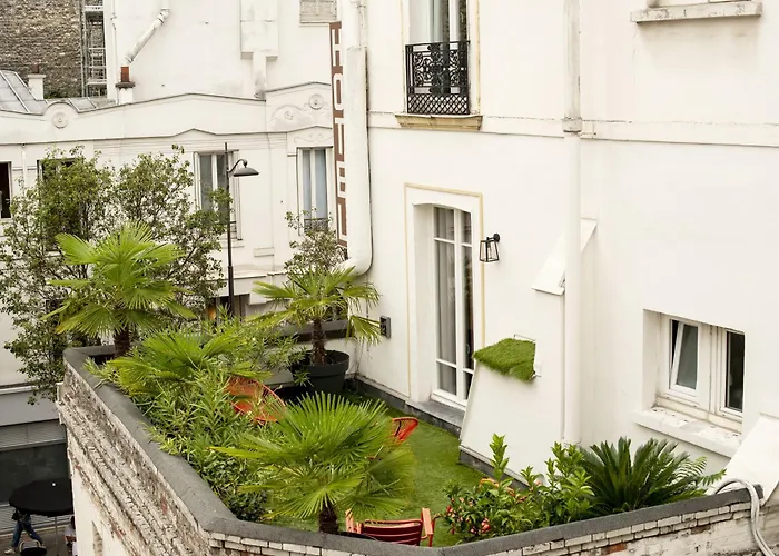 Hôtel Des Batignolles Paris